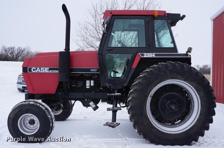 image for item DB0389 1983 Case IH 2394 tractor