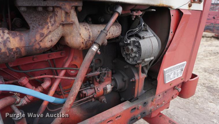 image for item DB0427 1970 International 1456 tractor