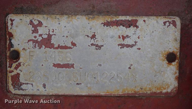 image for item DB0427 1970 International 1456 tractor