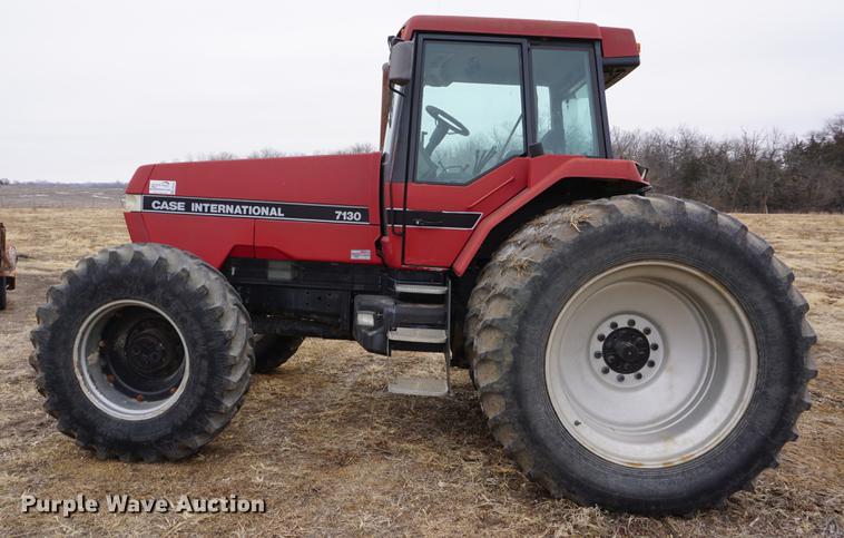 image for item DB0430 1991 Case IH 7130 MFWD tractor