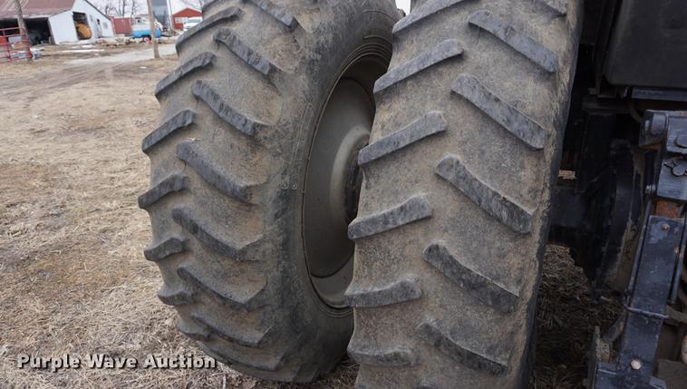 image for item DB0430 1991 Case IH 7130 MFWD tractor