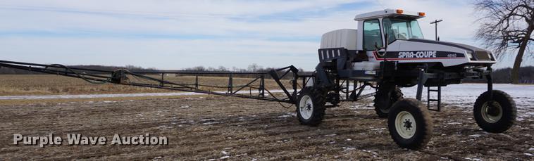image for item DB0443 1998 SpraCoupe 4640 self-propelled sprayer