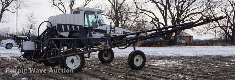 image for item DB0443 1998 SpraCoupe 4640 self-propelled sprayer