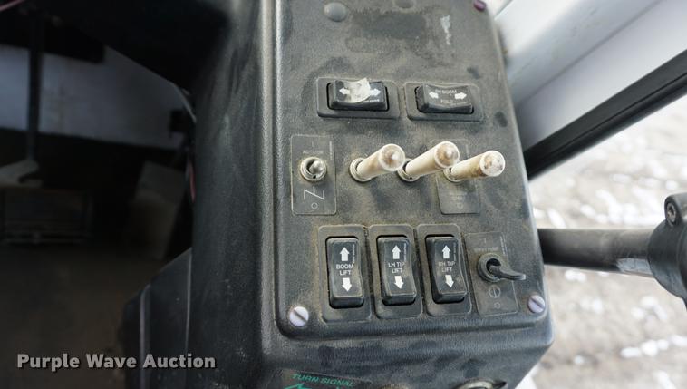 image for item DB0443 1998 SpraCoupe 4640 self-propelled sprayer