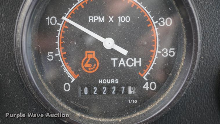 image for item DB0443 1998 SpraCoupe 4640 self-propelled sprayer