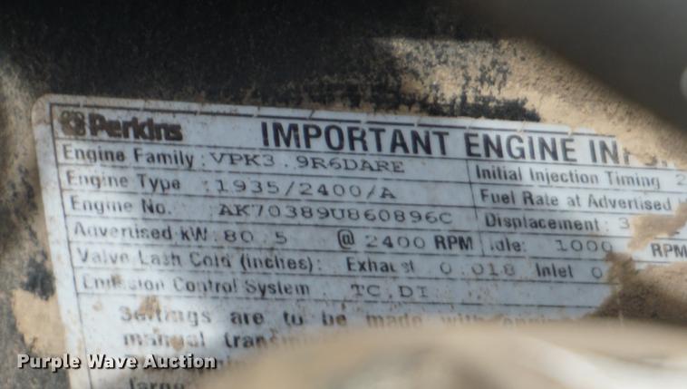 image for item DB0443 1998 SpraCoupe 4640 self-propelled sprayer