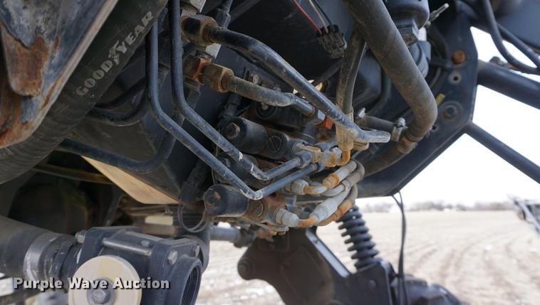 image for item DB0443 1998 SpraCoupe 4640 self-propelled sprayer