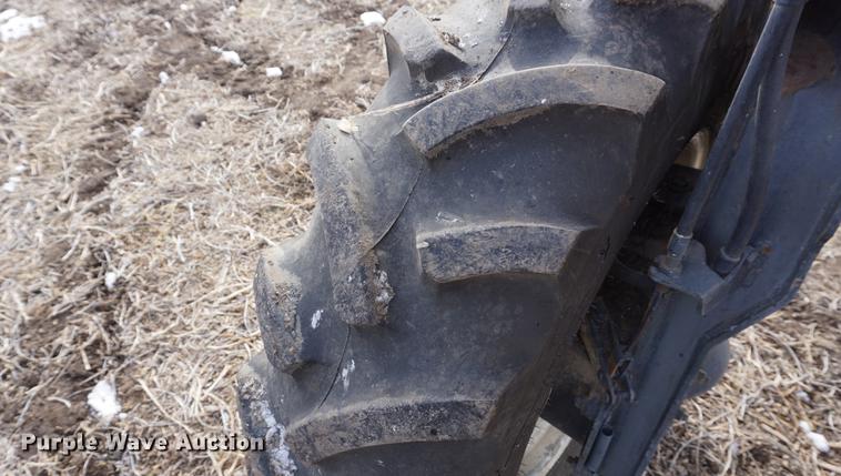 image for item DB0443 1998 SpraCoupe 4640 self-propelled sprayer