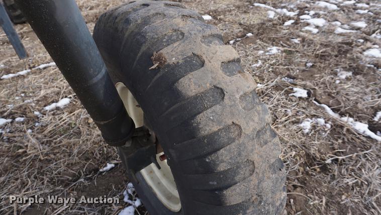 image for item DB0443 1998 SpraCoupe 4640 self-propelled sprayer