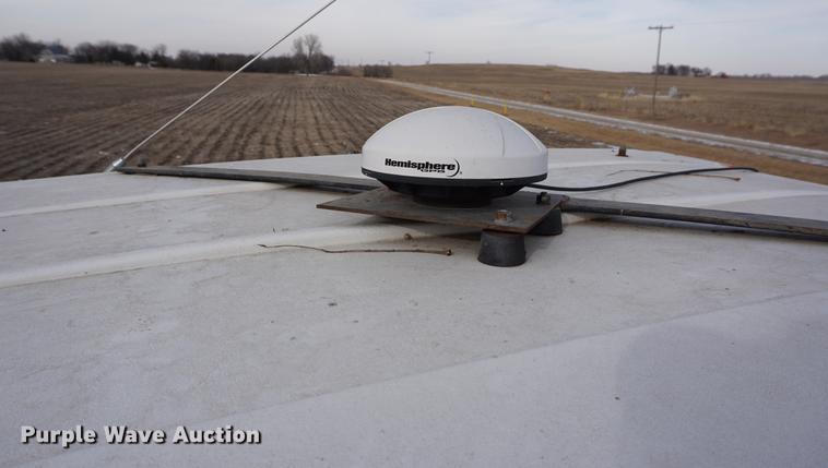 image for item DB0443 1998 SpraCoupe 4640 self-propelled sprayer