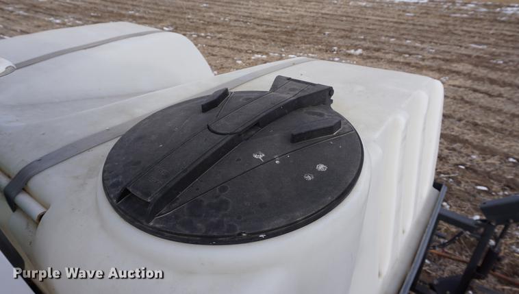 image for item DB0443 1998 SpraCoupe 4640 self-propelled sprayer