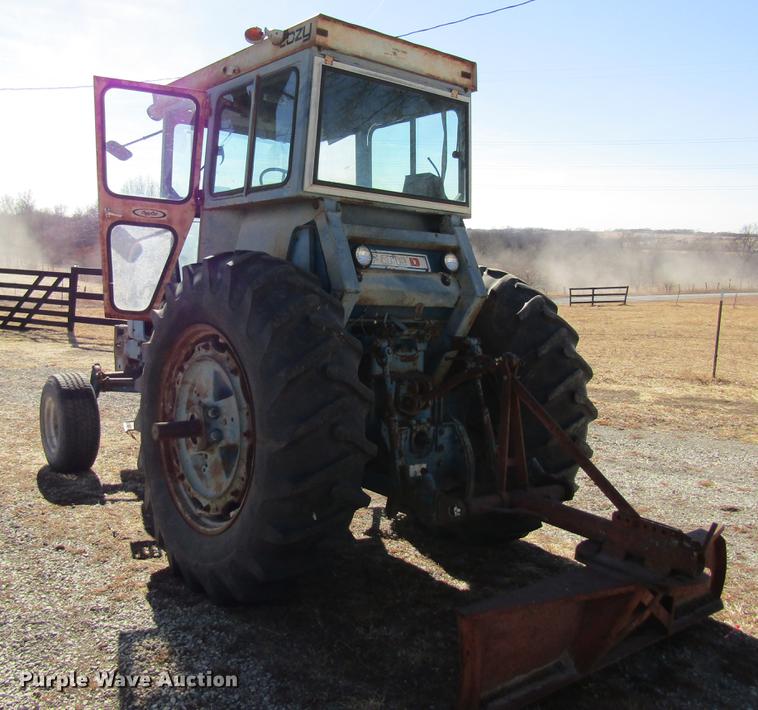 image for item DB5941 Ford 8000 tractor