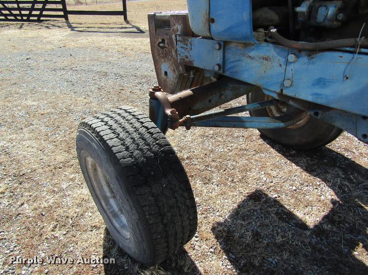 image for item DB5941 Ford 8000 tractor