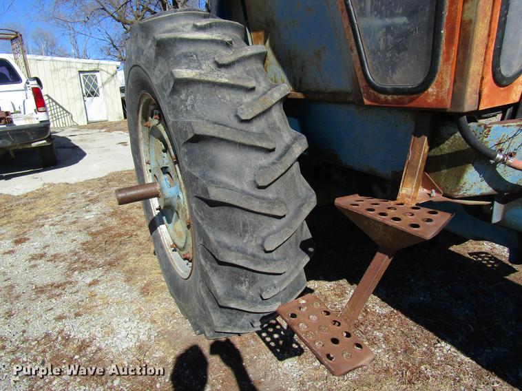 image for item DB5941 Ford 8000 tractor