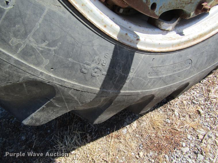 image for item DB5941 Ford 8000 tractor