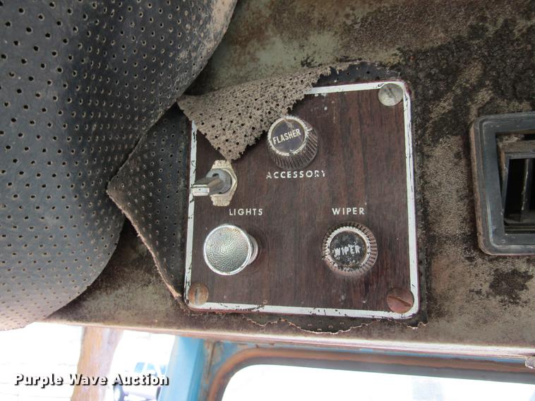 image for item DB5941 Ford 8000 tractor