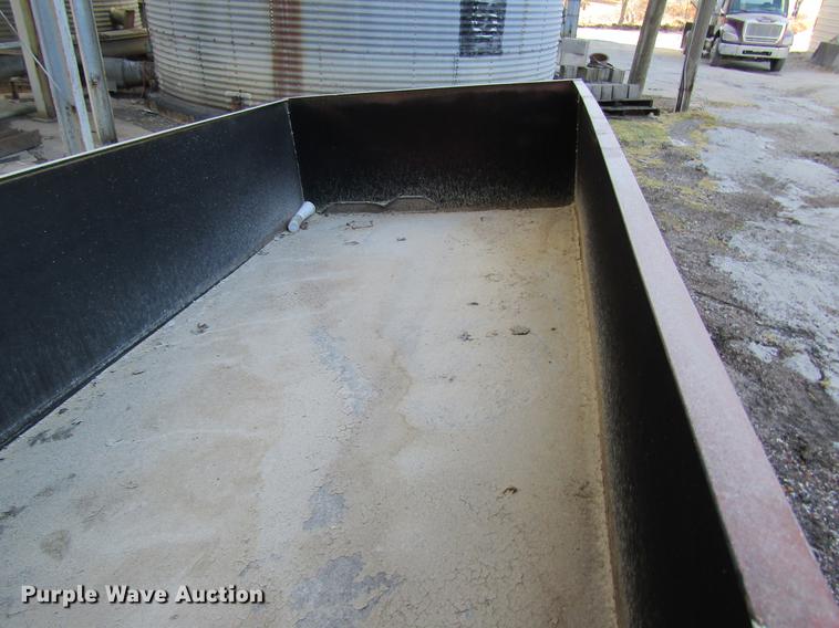 image for item DB5943 (2) poly tanks