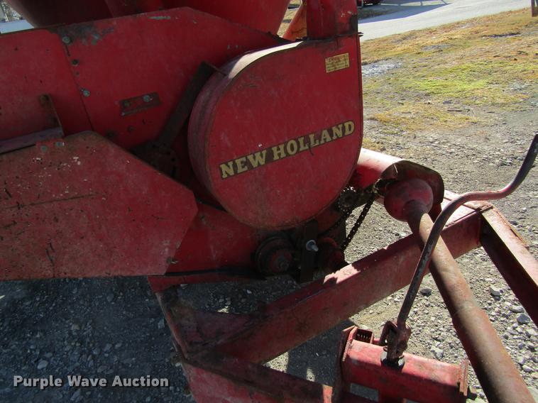 image for item DB5944 New Holland 350 grinder mixer