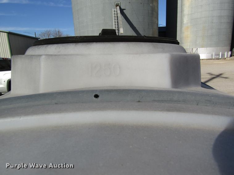 image for item DB5945 Duo Lift tank trailer