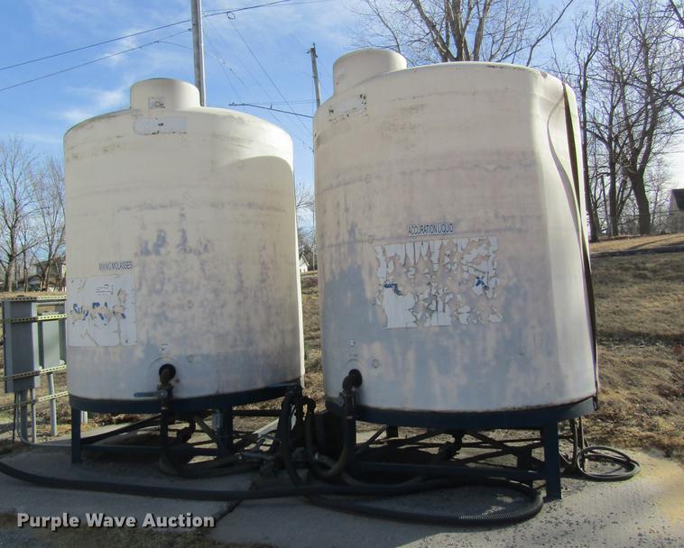 image for item DB5946 (2) bulk tanks