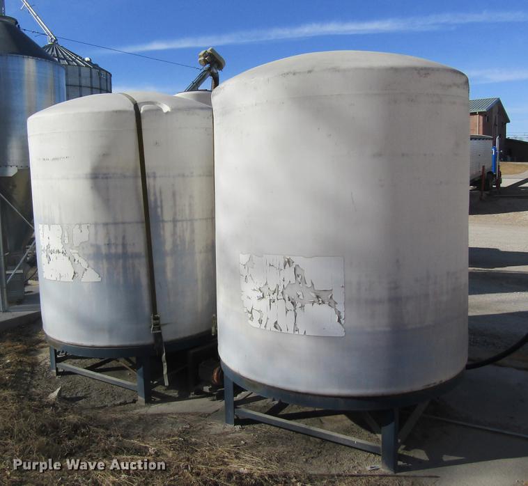 image for item DB5946 (2) bulk tanks
