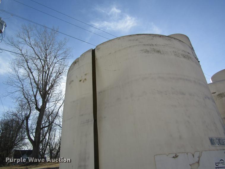 image for item DB5946 (2) bulk tanks