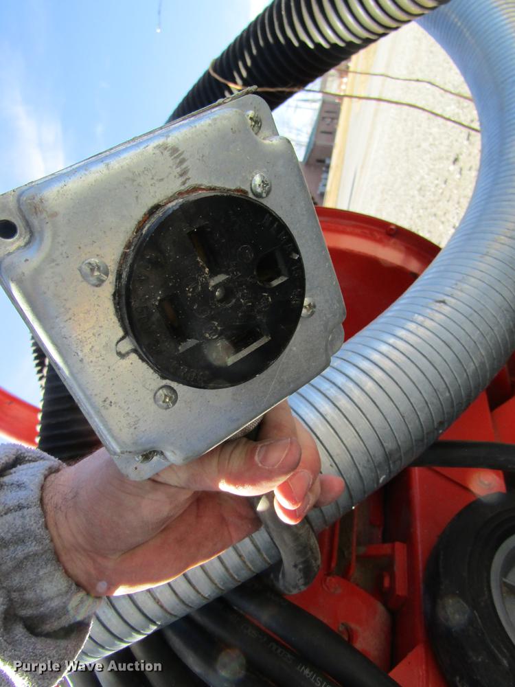 image for item DB5948 Dunrite grain vacuum