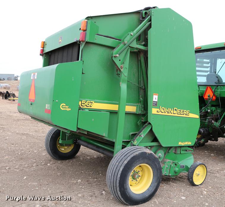 image for item DB6578 2004 John Deere 567 round baler