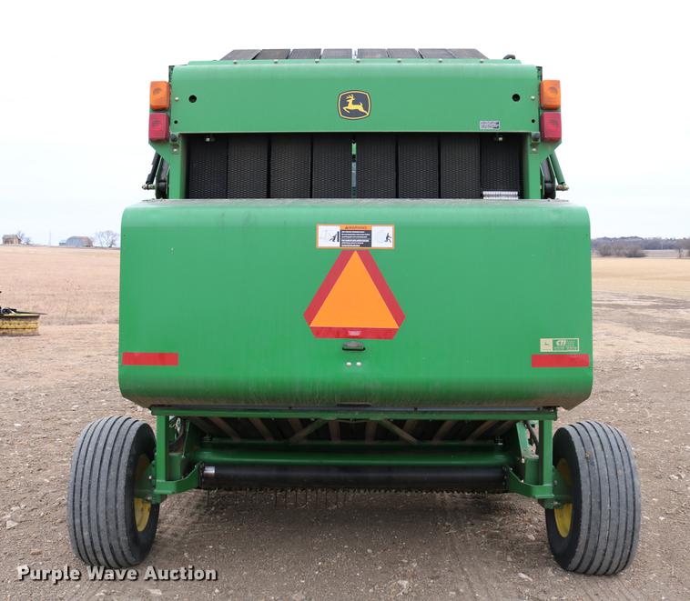 image for item DB6578 2004 John Deere 567 round baler