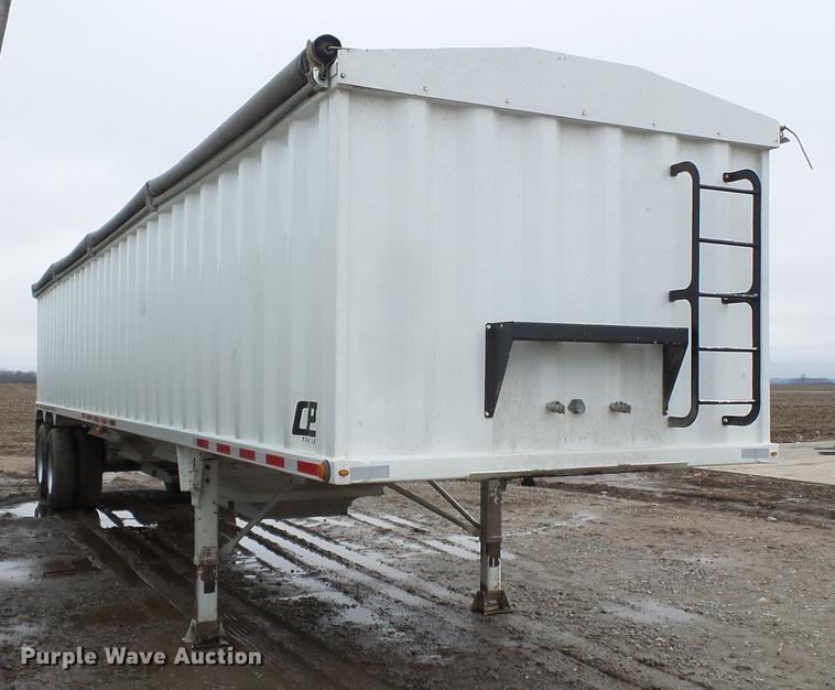 image for item DB7202 2008 Manac double hopper bottom grain trailer