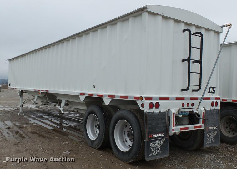 image for item DB7202 2008 Manac double hopper bottom grain trailer