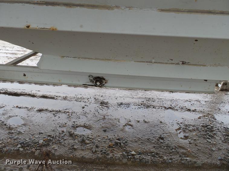 image for item DB7202 2008 Manac double hopper bottom grain trailer