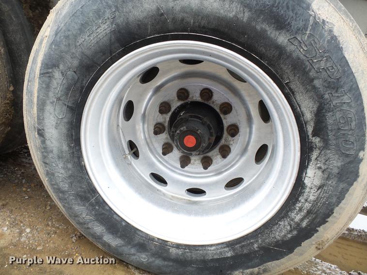 image for item DB7202 2008 Manac double hopper bottom grain trailer