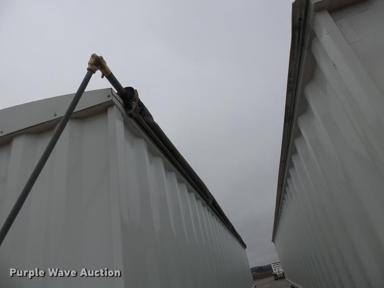 image for item DB7202 2008 Manac double hopper bottom grain trailer