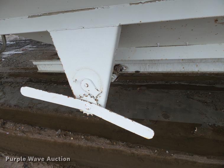 image for item DB7202 2008 Manac double hopper bottom grain trailer