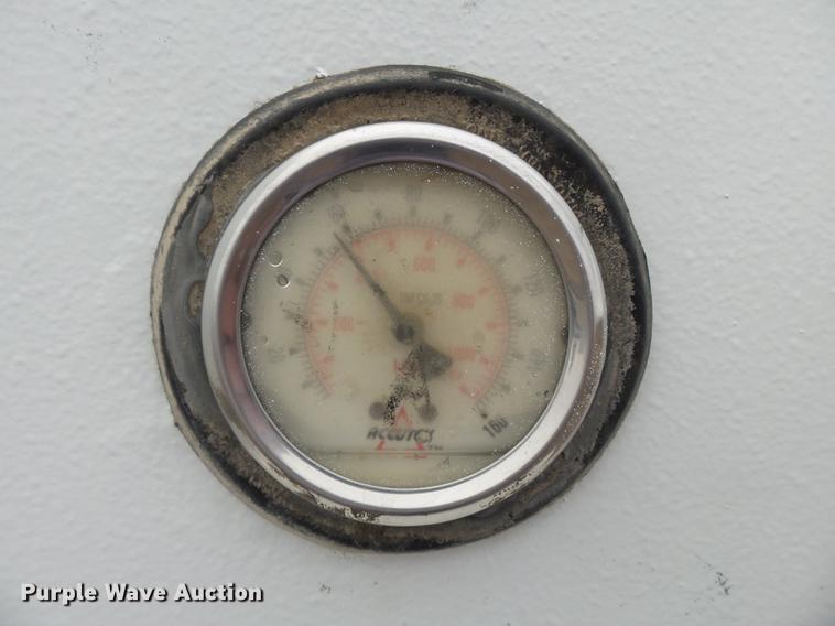 image for item DB7202 2008 Manac double hopper bottom grain trailer