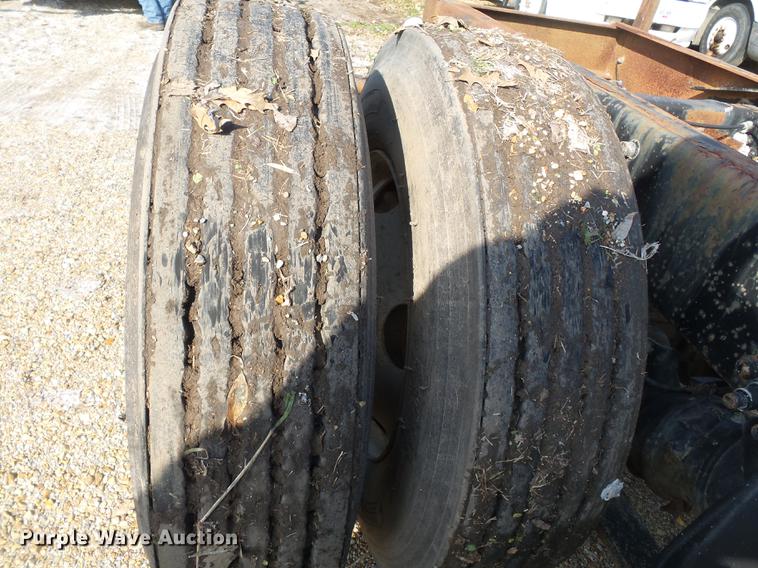 image for item DB7205 2000 Freightliner Century Class FLC12064 truck cab and chassis