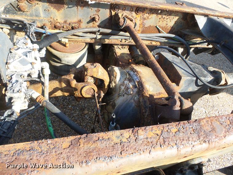 image for item DB7205 2000 Freightliner Century Class FLC12064 truck cab and chassis