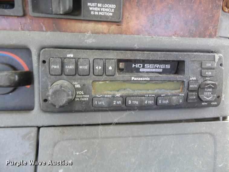 image for item DB7205 2000 Freightliner Century Class FLC12064 truck cab and chassis