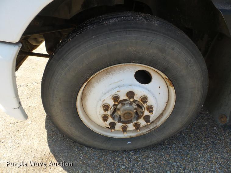 image for item DB7206 2003 Mack CX613 fertilizer tender truck