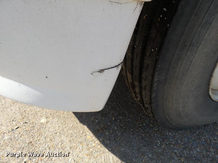 image for item DB7206 2003 Mack CX613 fertilizer tender truck