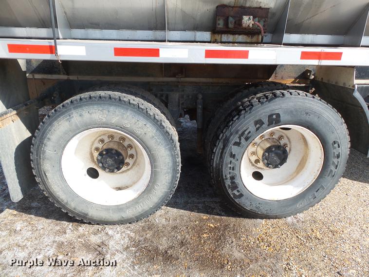 image for item DB7206 2003 Mack CX613 fertilizer tender truck