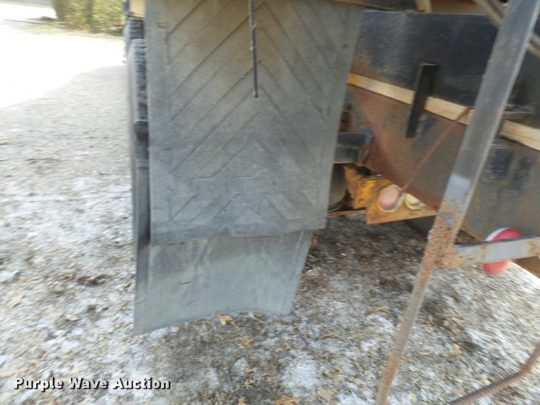 image for item DB7206 2003 Mack CX613 fertilizer tender truck