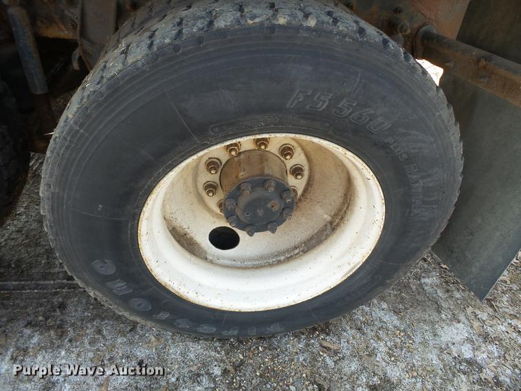 image for item DB7206 2003 Mack CX613 fertilizer tender truck