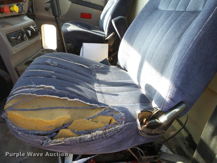 image for item DB7206 2003 Mack CX613 fertilizer tender truck