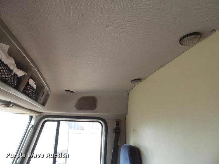 image for item DB7206 2003 Mack CX613 fertilizer tender truck