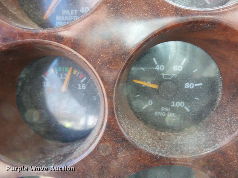 image for item DB7206 2003 Mack CX613 fertilizer tender truck