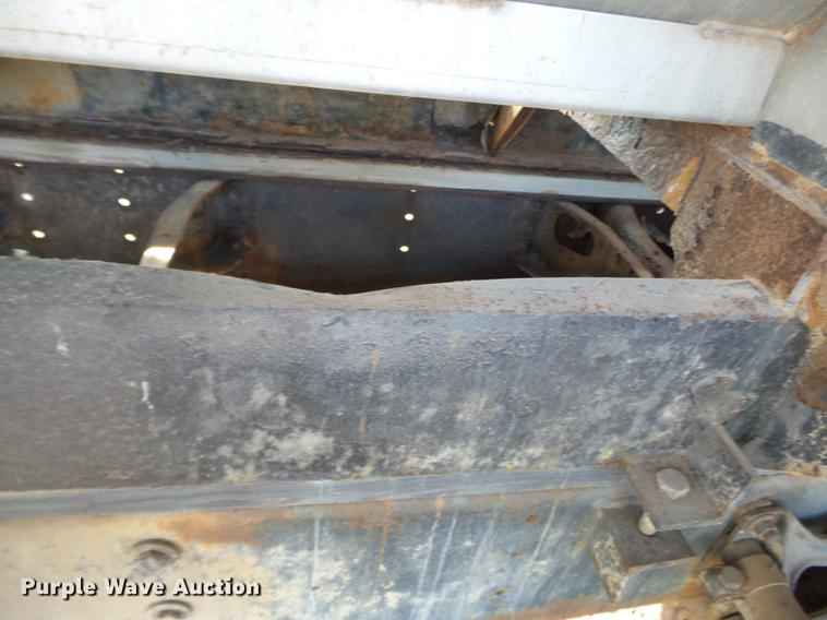 image for item DB7207 1994 International 9400 fertilizer tender truck