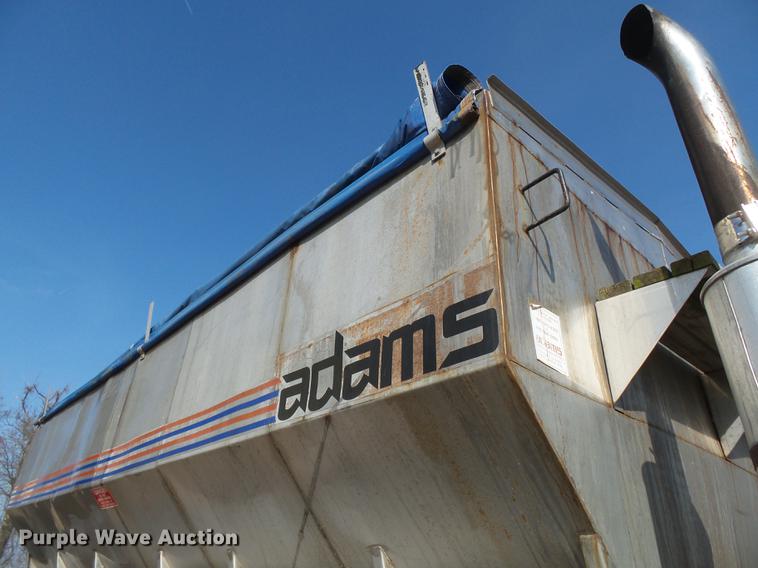 image for item DB7208 2005 International 9200i fertilizer tender truck