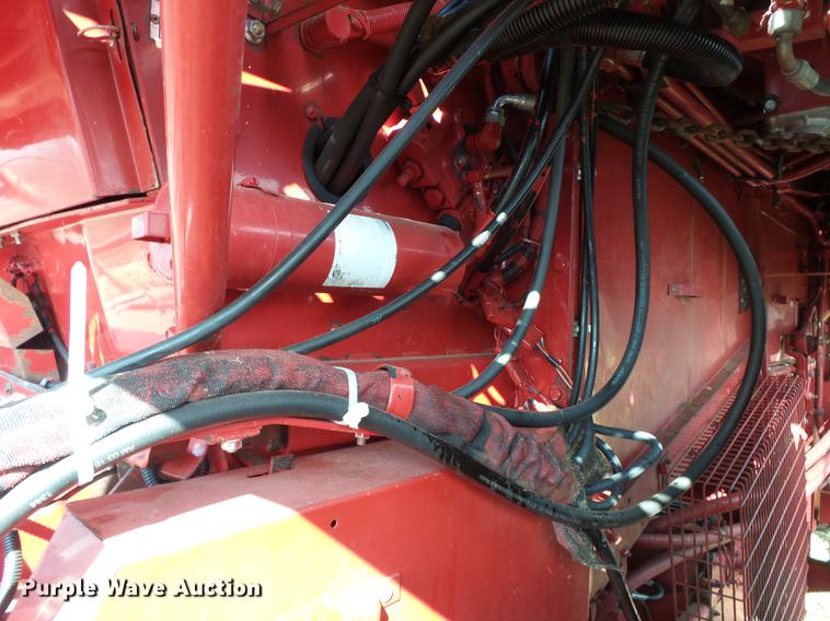 image for item DB7223 1999 Case IH 2388 RWA combine